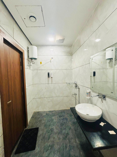 Bathroom, Amarvilas Hotel & Resort, Bharatpur