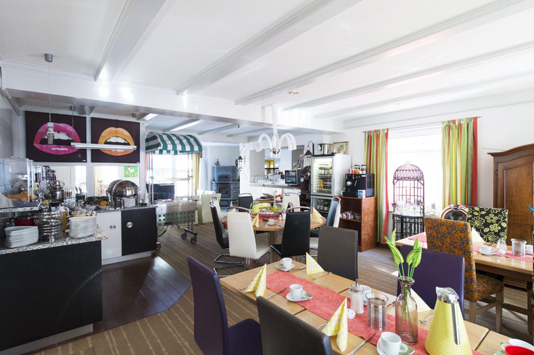 Food & Drinks 3, Hotel Garni Elegant, Waldeck-Frankenberg