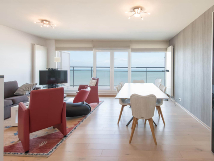 Dining 2, Tasteful Apartment Near the Beach, West-Vlaanderen