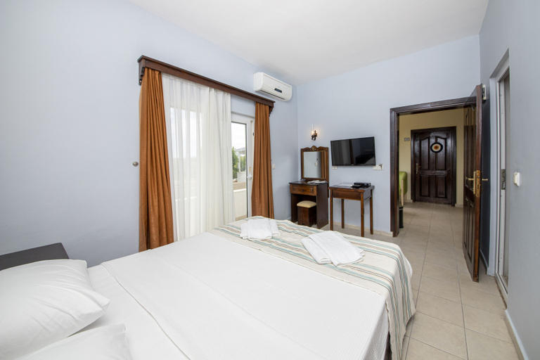 Bedroom 3, Ali's Hotel Beach, Bodrum