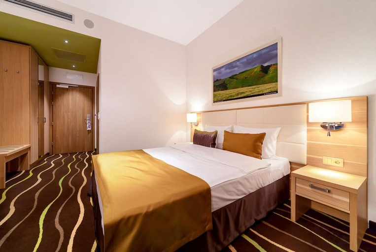 Bedroom, Sloneczny Zdroj Medical Spa & Wellness, Busko