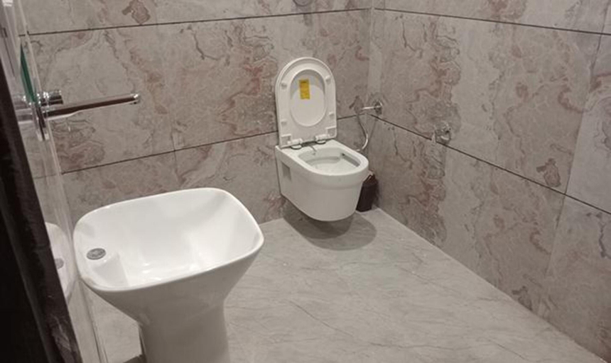 Bathroom 4, FabHotel Shaurya Inn I - 400m from Golden temple, Amritsar