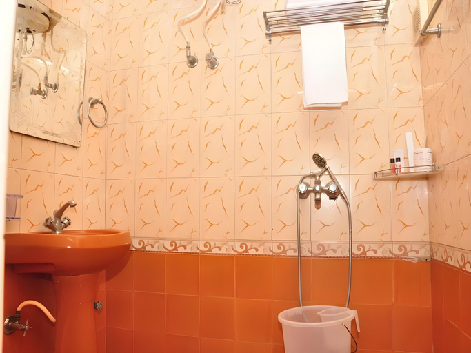 Bathroom, Hotel Mercury Inn by Sonachi, Amritsar
