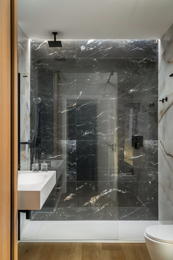 Bathroom 4, BYPILLOW California, Málaga