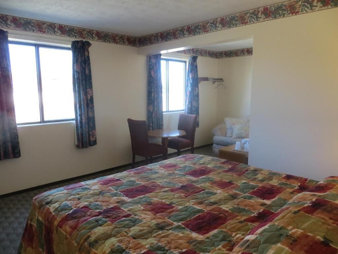 Bedroom 2, Baxter Inn, Cherokee