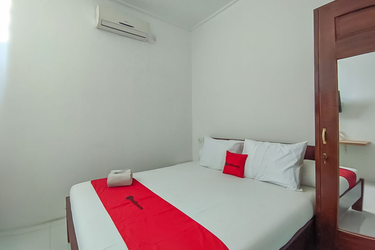 Bedroom 4, RedDoorz near Universitas Jenderal Soedirman 4, Banyumas