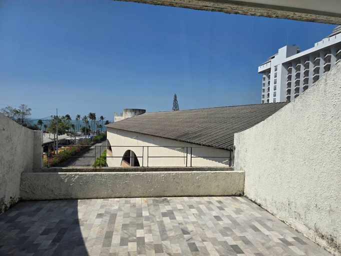 Exterior & Views 2, Hotel Tropicana Pattaya, Pattaya