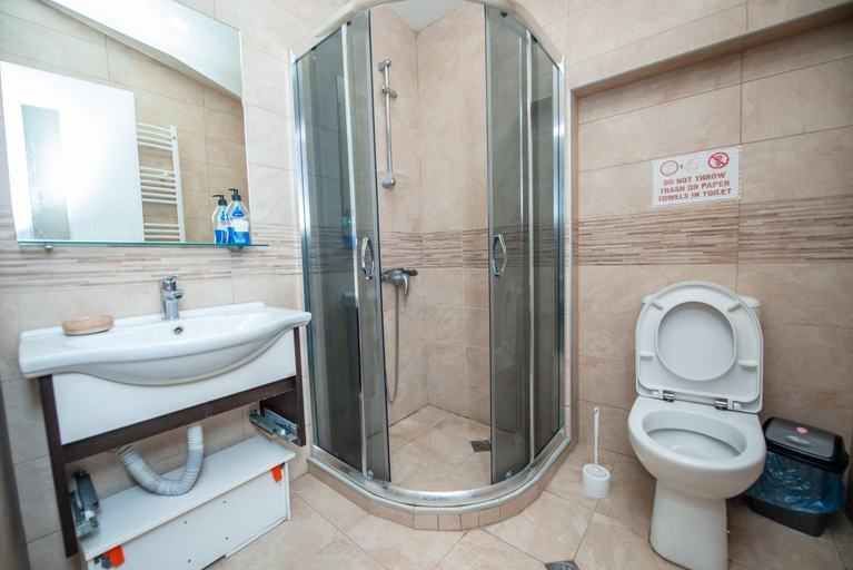 Bathroom 2, Villa Garden , Borjomi