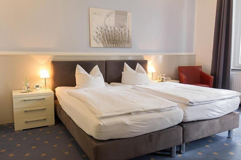Bedroom 2, Muhlenkamp Hotel Gastronomie, Warendorf