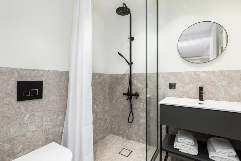 Bathroom 5, Celine by Halu!, Central Macedonia