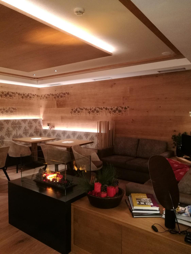 Public Area 2, Hotel Cevedale Living Romance Hotel, Trento