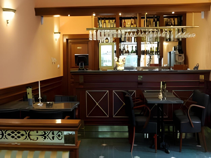 Food & Drinks 2, Luxury Garni Hotel Brix, Bratislava III
