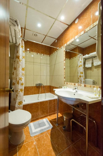 Bathroom 3, Olympic Hotel, Epirus