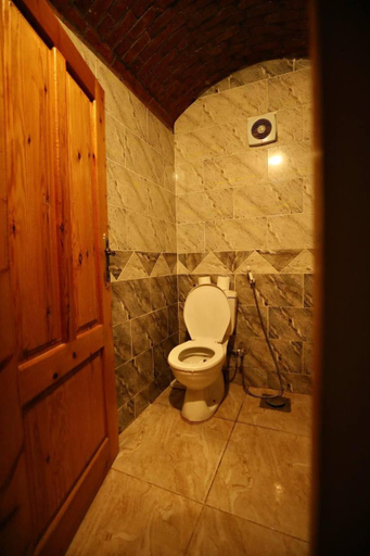 Bathroom, New Droub Camp, Nuweiba'