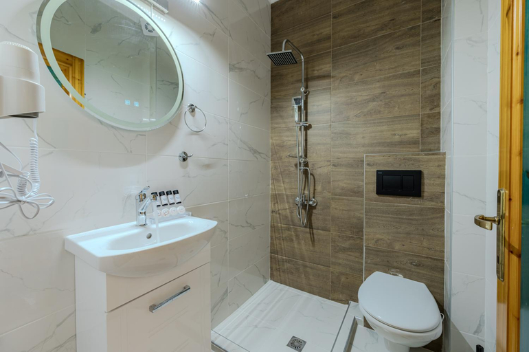 Bathroom 3, Villa Vasiliki, East Macedonia and Thrace