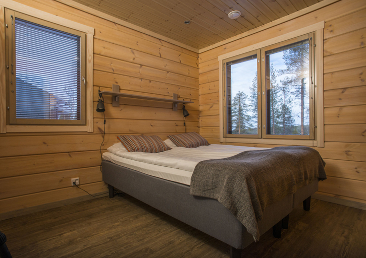 Bedroom 2, Valkea Arctic Lodge, Lapland