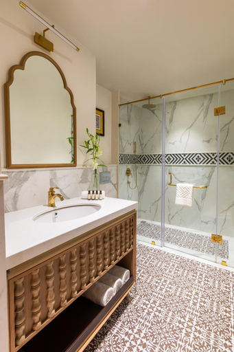 Bathroom 2, Raajsa, Kumbhalgarh - IHCL SeleQtions, Rajsamand