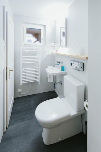 Bathroom 4, Ochsen Lenzburg, Lenzburg