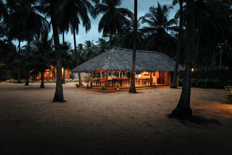 Restaurant 4, Roshanne Beach Resort, Kalpitiya