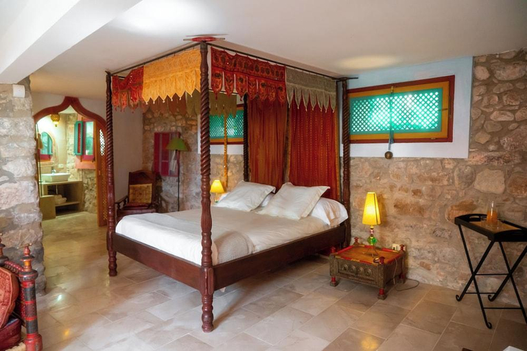 Bedroom 3, Can Serola, Girona