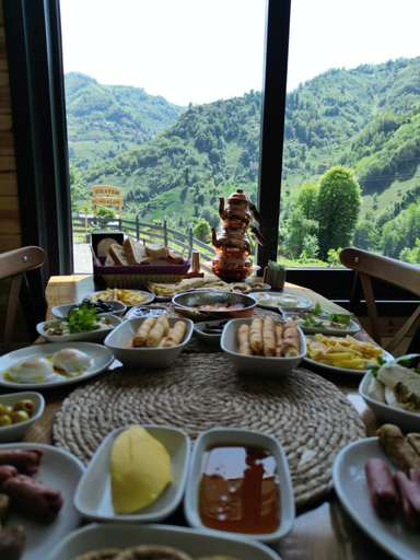 Food & Drinks 3, Hikayem Bungalov, Ardeşen