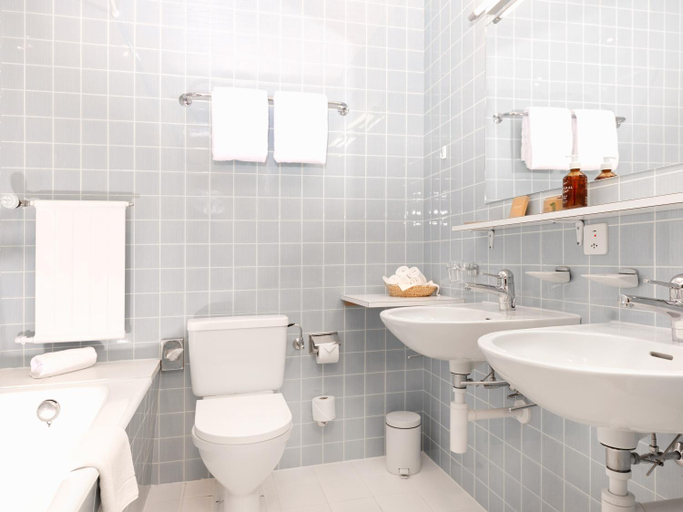 Bathroom 5, Beausite Park Hotel Wengen, Interlaken