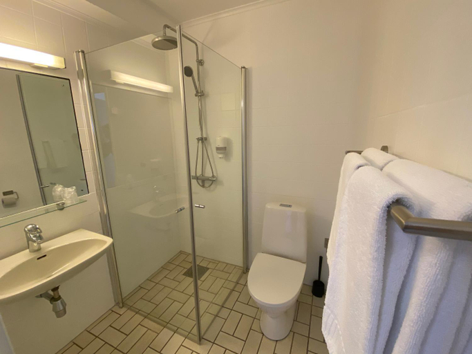 Bathroom 3, Hotell Koselig, Hemne