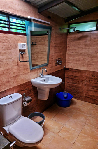 Bathroom 3, Palathra Heritage, Alappuzha