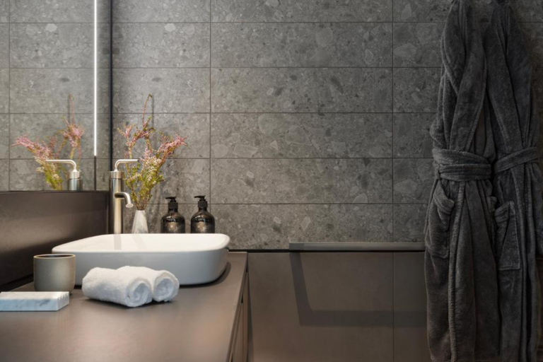 Bathroom 5, The Howey, Melbourne