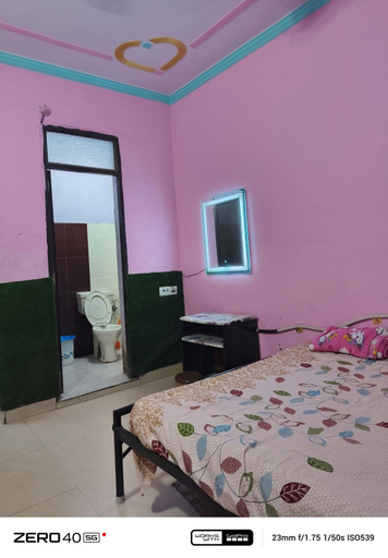 Bedroom 2, SIDHU GUEST HOUSE - 400m walking distance from Golden Temple, Amritsar