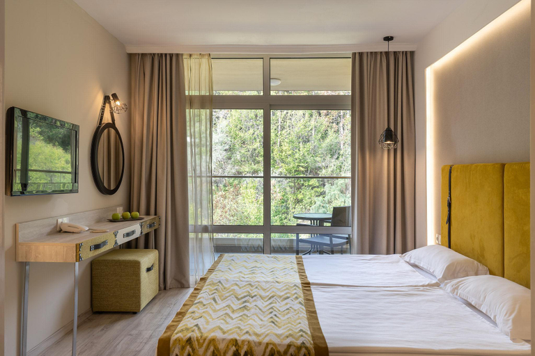 Bedroom 3, Grifid Encanto Beach Ultra All Inclusive, Varna