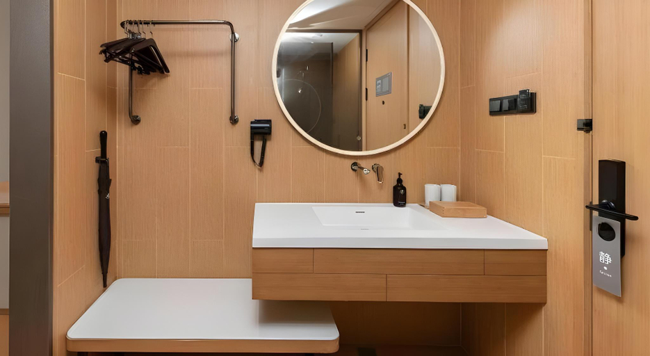 Bathroom 4, Ji Hotel (Nanjing Pukou HongYang Plaza store), Nanjing