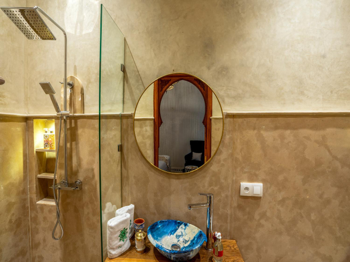 Bathroom 5, Dar Al-Famila, Marrakech