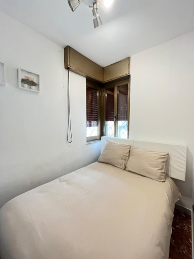 Bedroom 2, BAM BAM Tiburtina, Rome