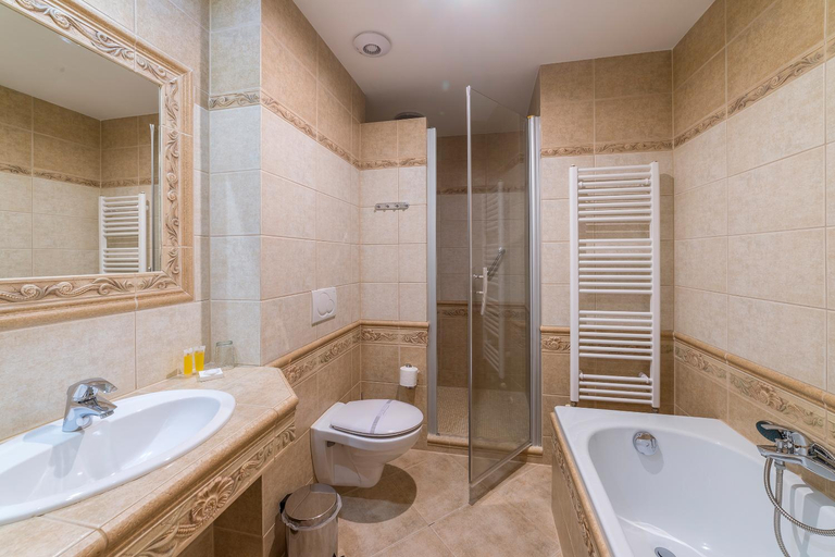 Bathroom 5, Hotel Bajkal, Cheb