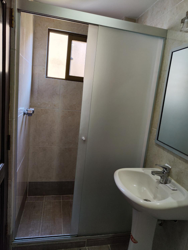 Bathroom 4, HOTEL BENELUX, Pedro Domingo Murillo