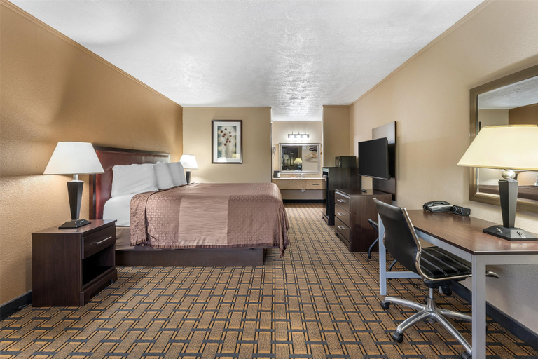 Bedroom 3, SureStay Hotel by Best Western Summersville, Nicholas