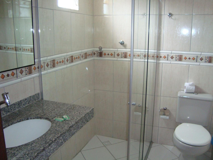 Bathroom 4, Hotel Tubarao, Natal