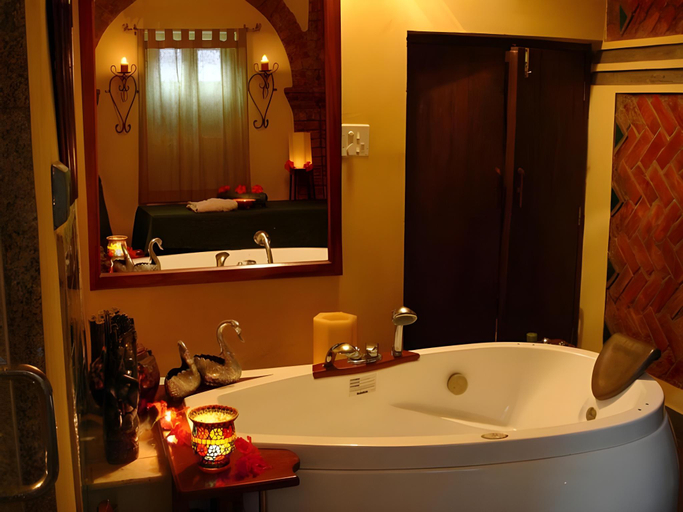 Bathroom, Ranjit Svaasa, Amritsar