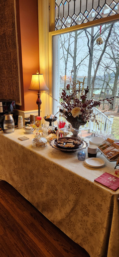 Food & Drinks 4, Oaklawn Inn LLC, Dunn