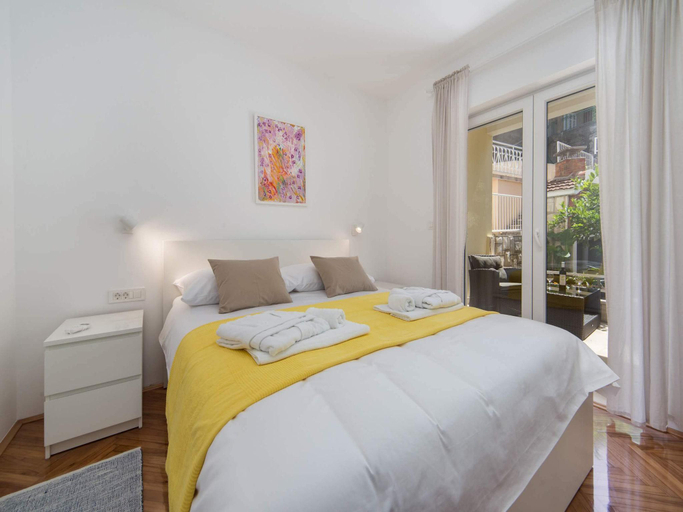 Bedroom 2, Apartments Ema-Two Bedroom Apartment with Sea View  Perla, Ploče