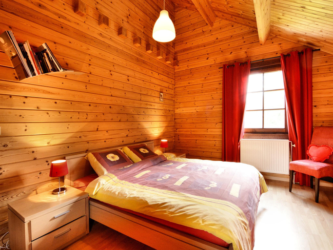 Bedroom 2, Elegant Villa with Sauna, Luxembourg