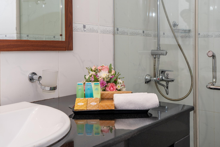 Bathroom 5, Mirage Colombo Hotel, Thimbirigasyaya