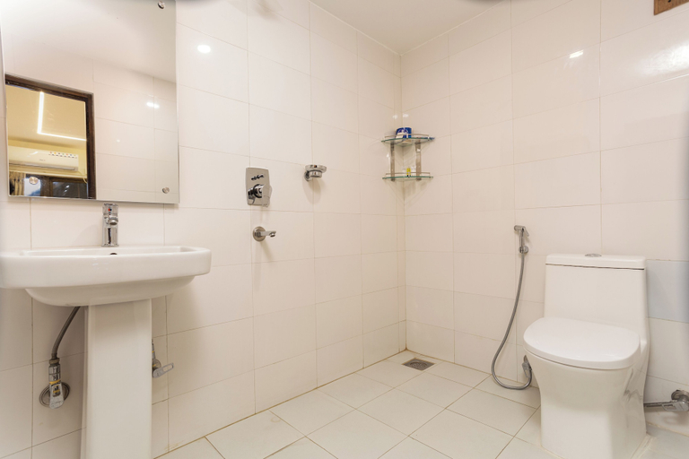 Bathroom 4, Kathmandu Business Hotel, Bagmati