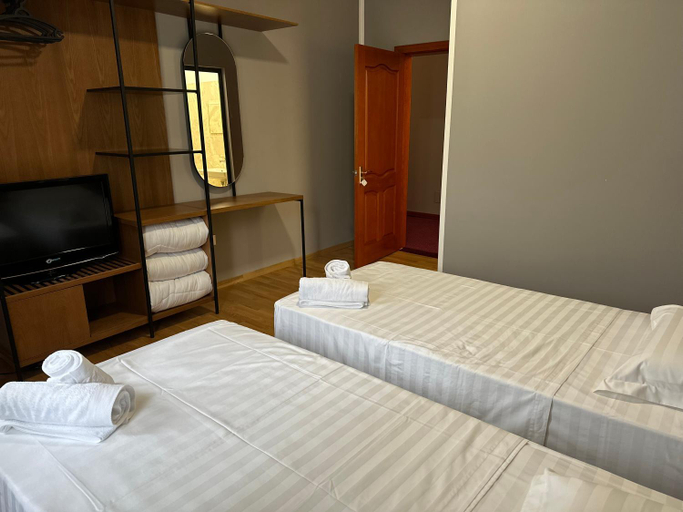 Others 5, Hotel Rubin, Mirditës