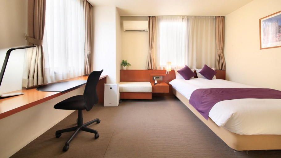 Others 4, Hotel Tohkai, Atsugi