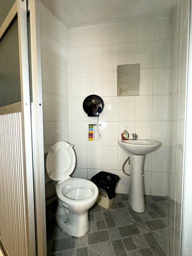 Bathroom 5, Lobo Hostel La Paz, Pedro Domingo Murillo