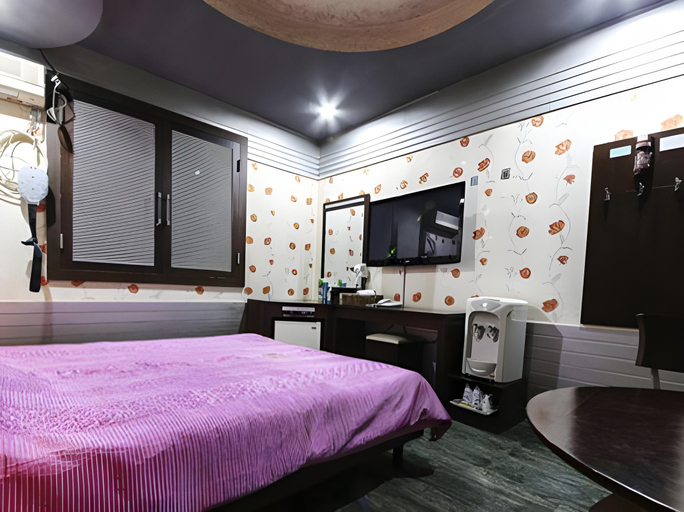 Bedroom 2, Boryeong (Daecheon) Sanho Beach Hotel, Boryeong