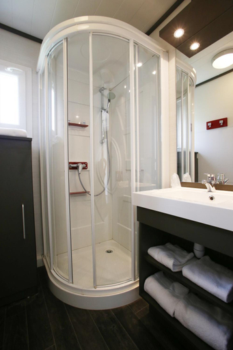 Bathroom 3, Domaine Saint Esteve, Aveyron