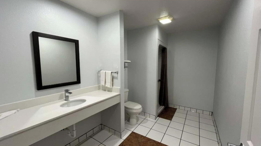 Bathroom 3, Studio 6 Suites Urbana, IL, Champaign